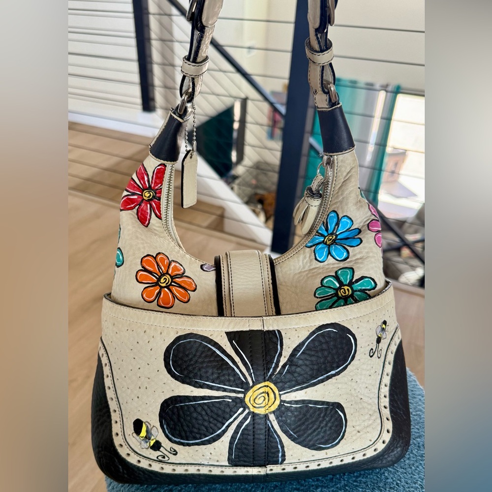 Hand painted 70’s vibe floral motif Coach SoHo vintage ivory shoulder bag